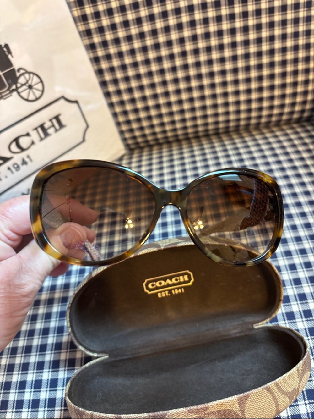 Coach spotty tortoise Brown and Black Signature Sunglasses with Logo Case - Picture 2 of 7
